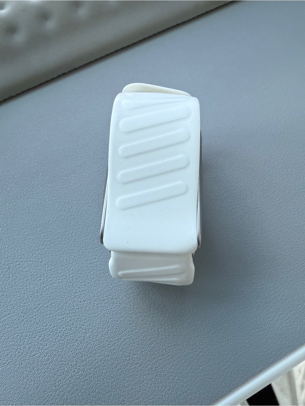 Whoop White Minimalist band and device